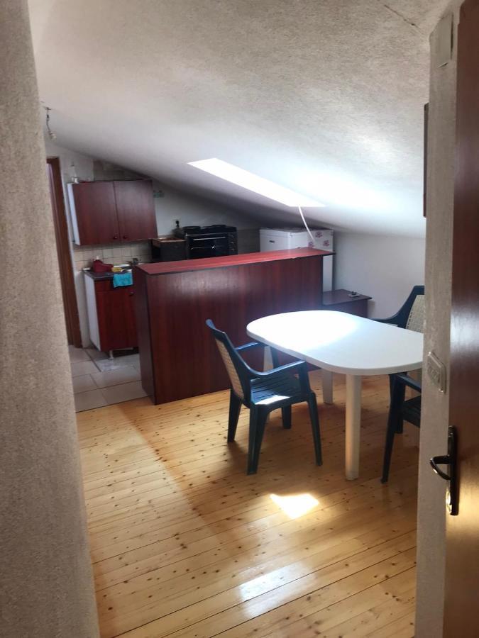 Stan Iva Appartement Ohrid Buitenkant foto